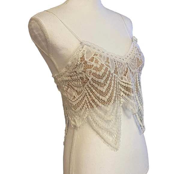 Signature 8 ivory cropped crochet spaghetti strap top size Small - Picture 2 of 13